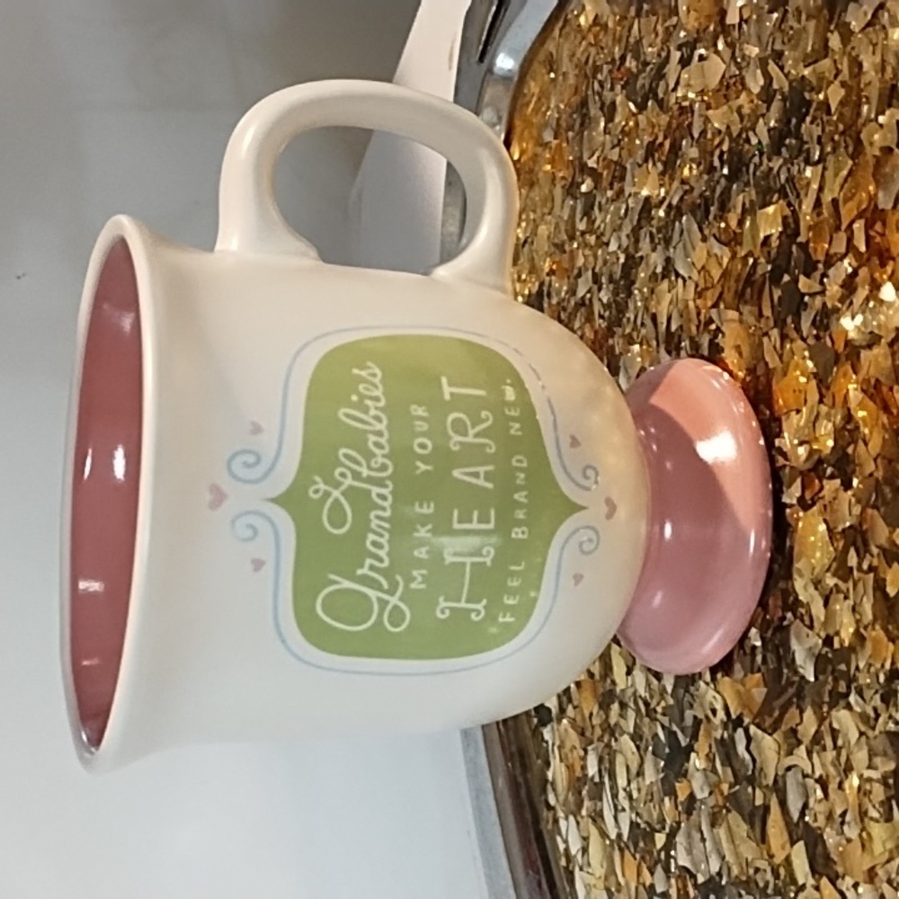 HALLMARK Grandma Grand kids Coffee Mug Cup Pink Green Cream